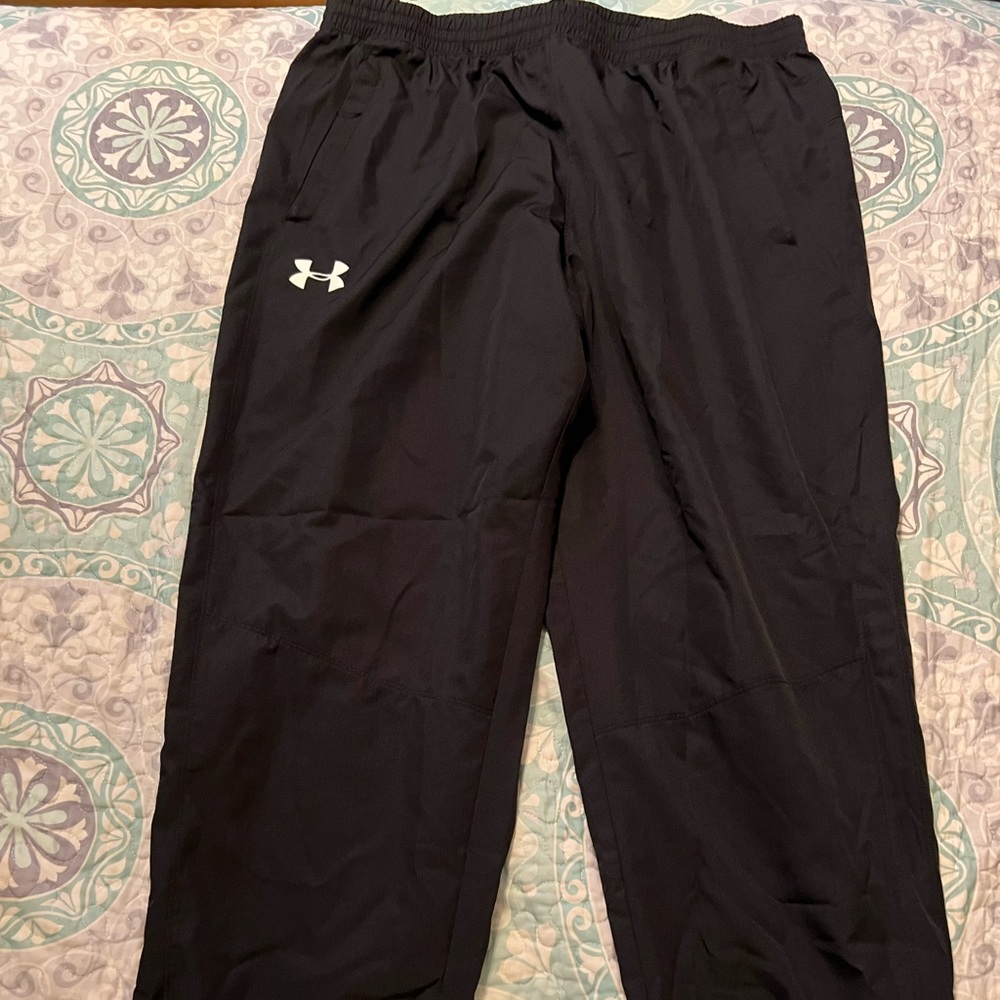 NWOT Men’s XL Under Armour windpants